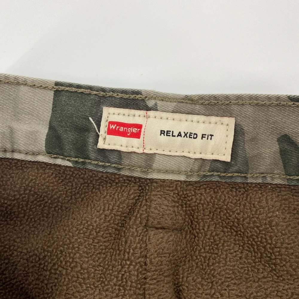 Wrangler‎ Cargo Pants Mens Tag 32x32 Fits 33x29 Camo Fleece Lined Relaxed Rugged